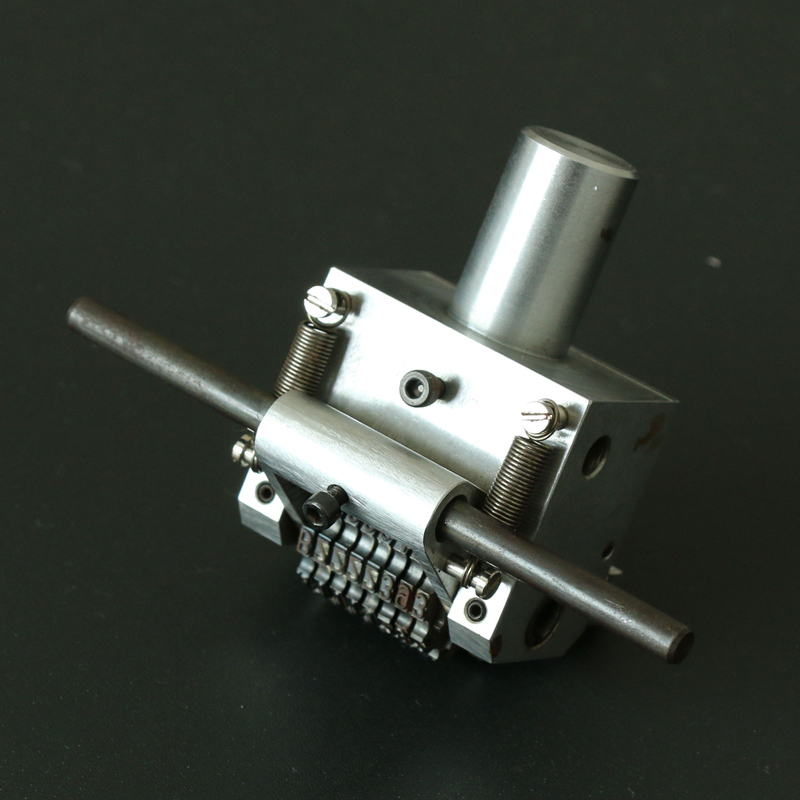 819H4 Flow Code Jump Machine C - Commercial Printing Logo 评论和价格